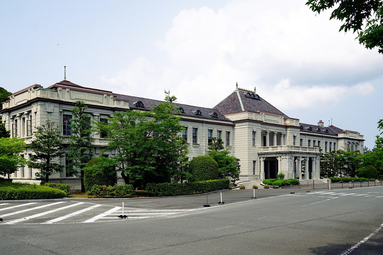 10月24日 山口市 ブギウギ音食遊歩 商店街は7時〜22時通行止め・バス停2か所休止