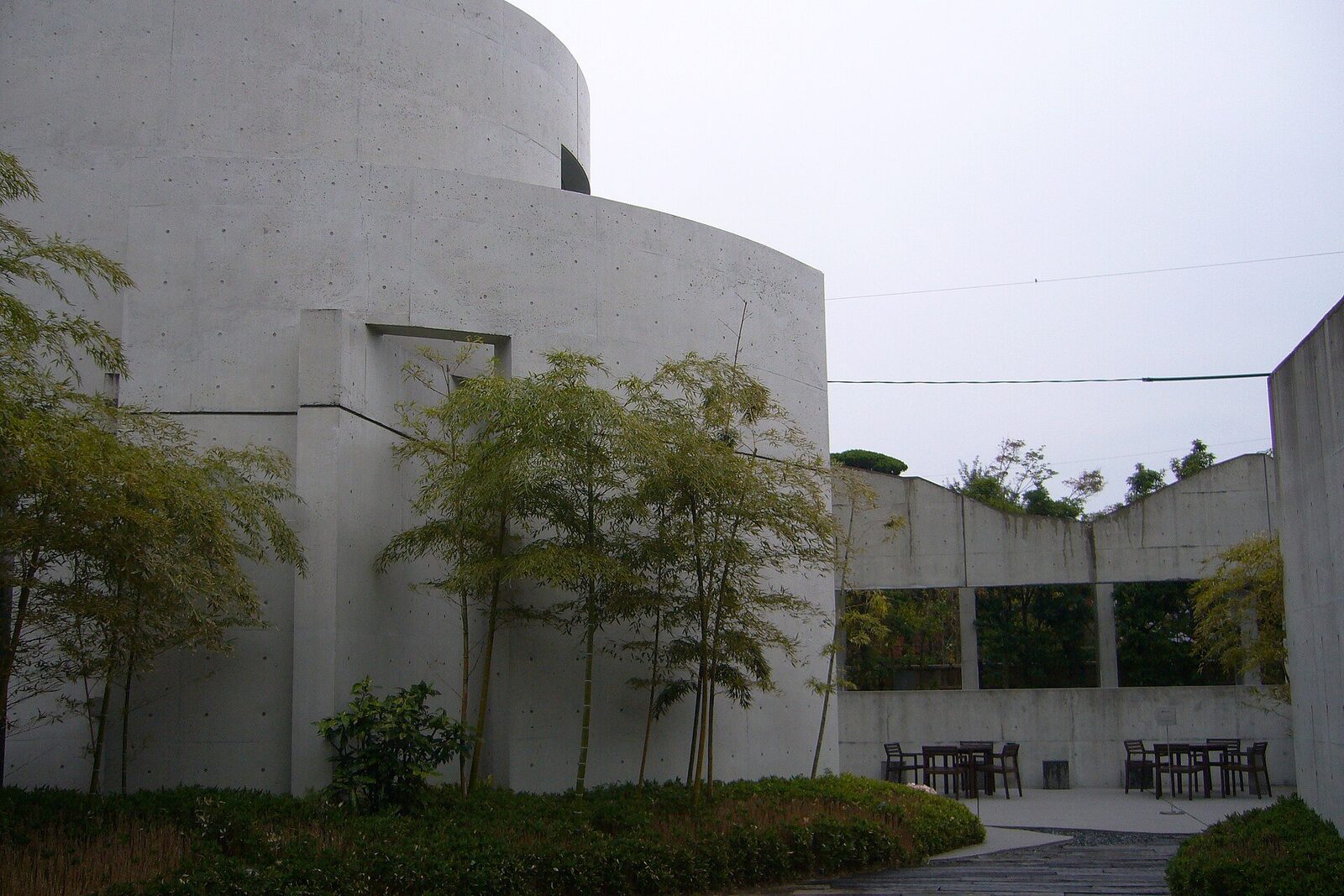 10月27日・28日 山口市 湯田温泉の足湯 27日は10〜12時、28日は10〜11時30分に利用停止